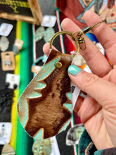 Load image into Gallery viewer, Arlington Keychain